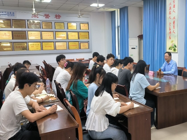 周清.jpg