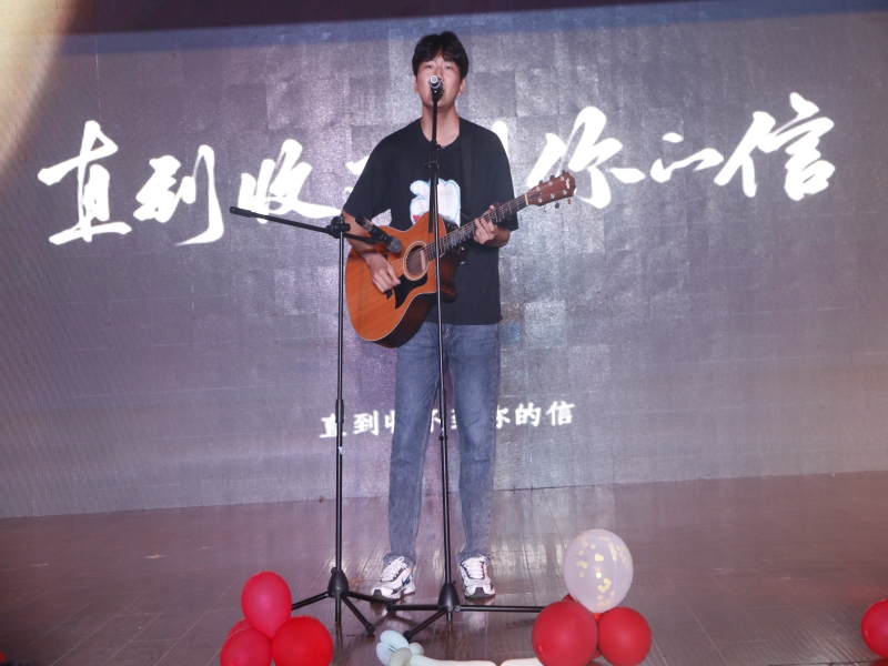 HuUi_1684722998995071693.jpg