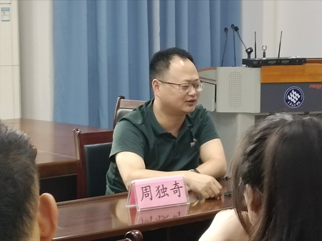 qluC_1715304298672067679.jpg